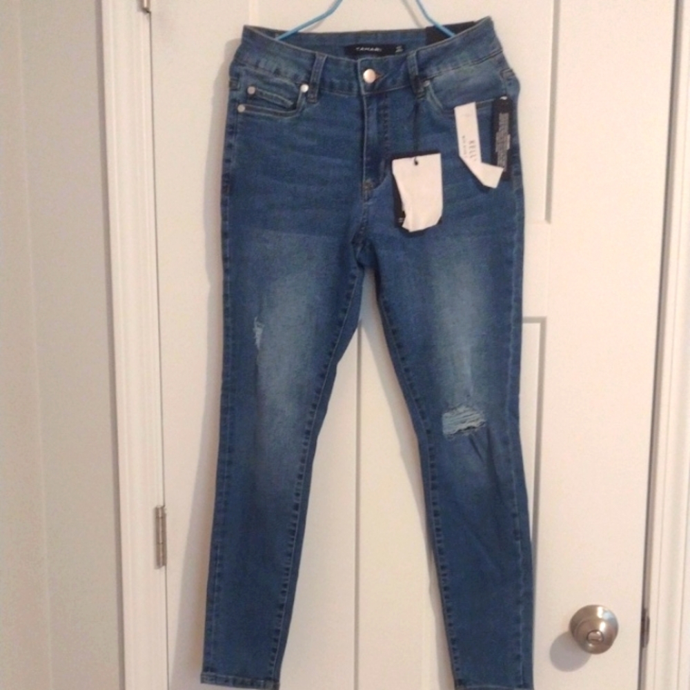 Tahari Women's Kelly Blue Jeans Distressed 4/27